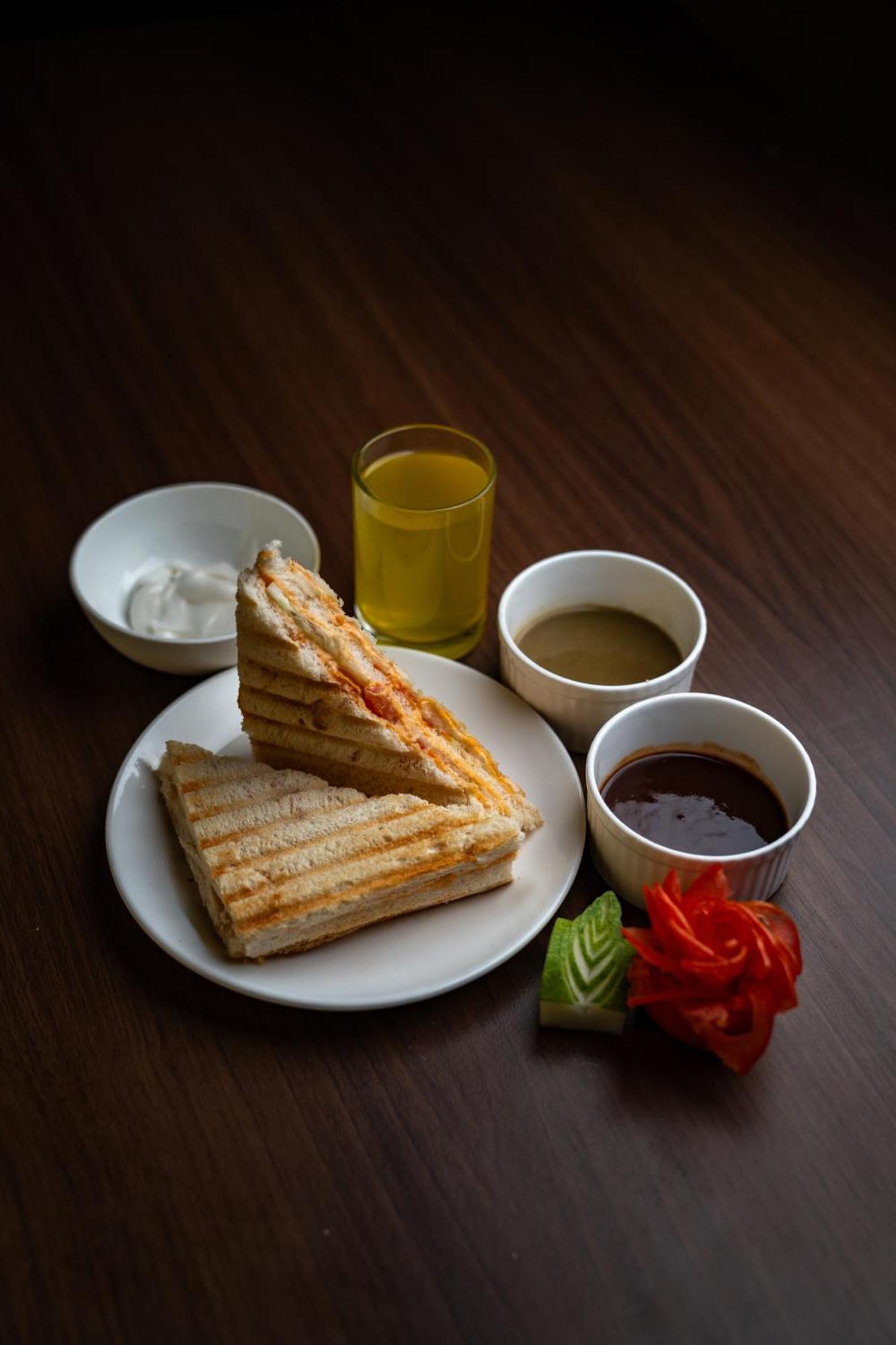 Muscatel Fairmont - 100 Mts From Mall Road Dardzsiling Kültér fotó